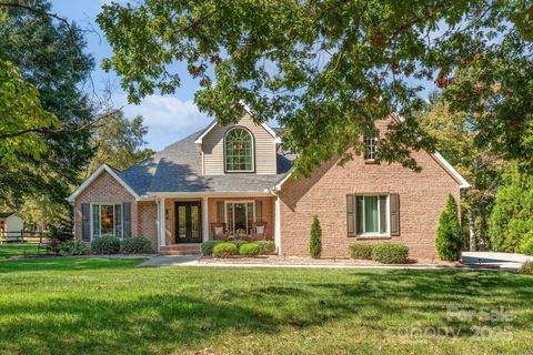 Photo of 6404 Fox Trace, Salisbury, NC 28147 (MLS # 4311431)