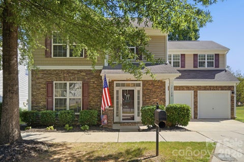 Photo of 17120 Caldwell Track Drive, Huntersville, NC 28078 (MLS # 4421449)