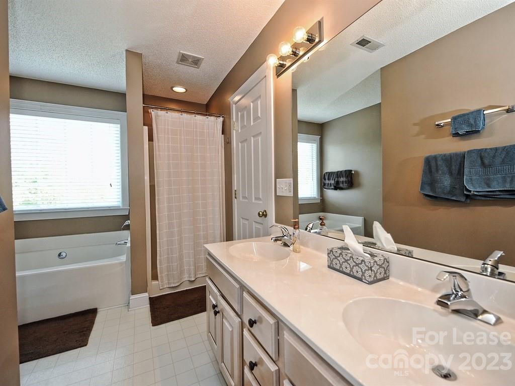 Glenwyck - Residential Lease
