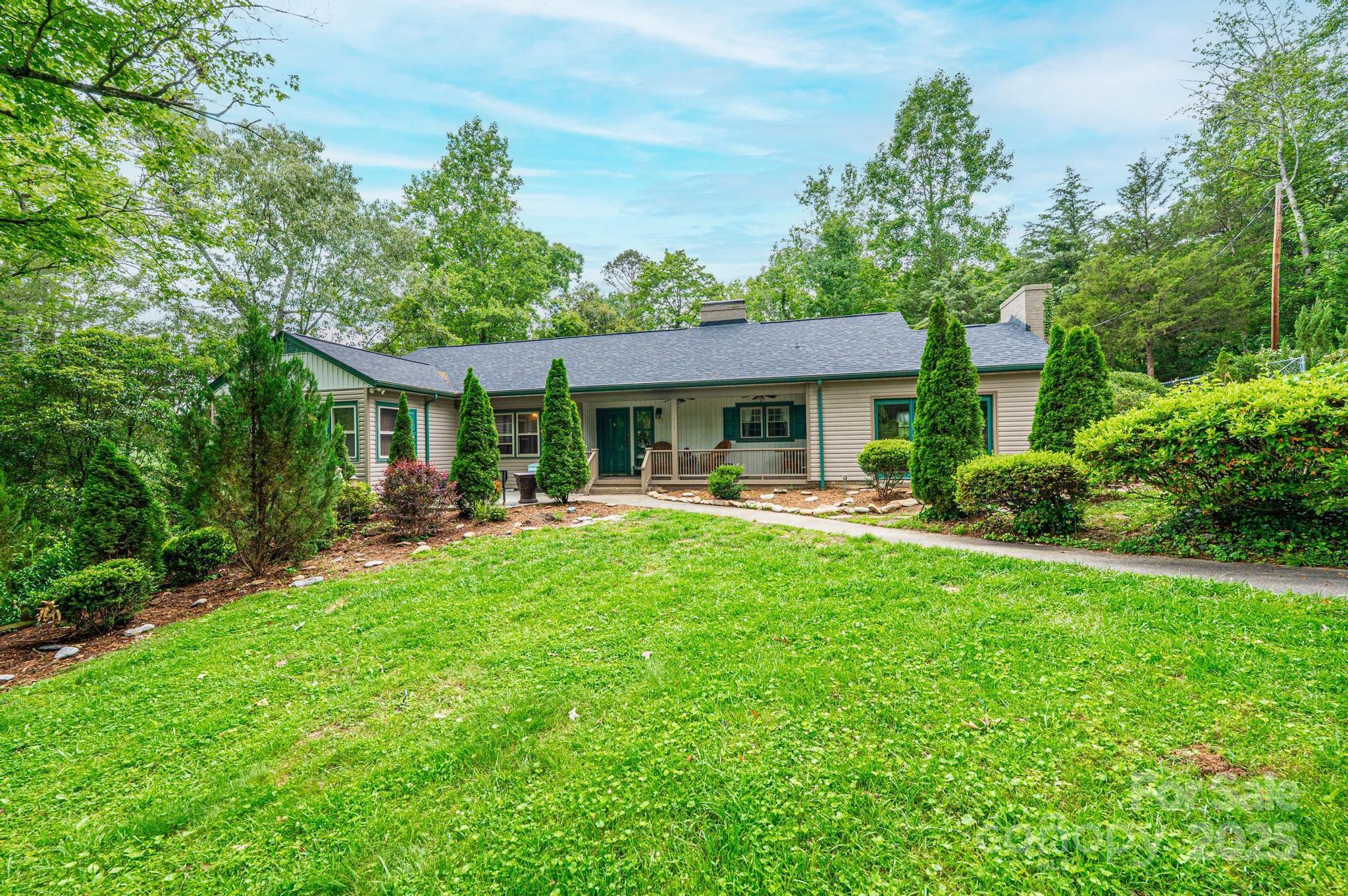 317 SE Tremont Park Circle SE