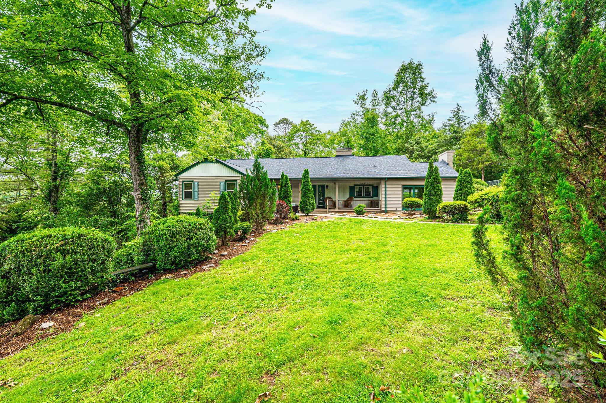 317 SE Tremont Park Circle SE