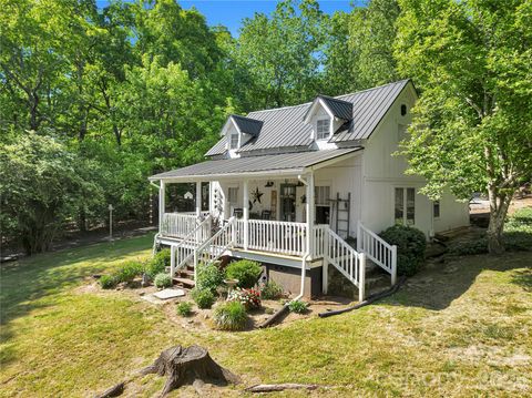 Photo of 289 Carson Street, Tryon, NC 28782 (MLS # 4374392)