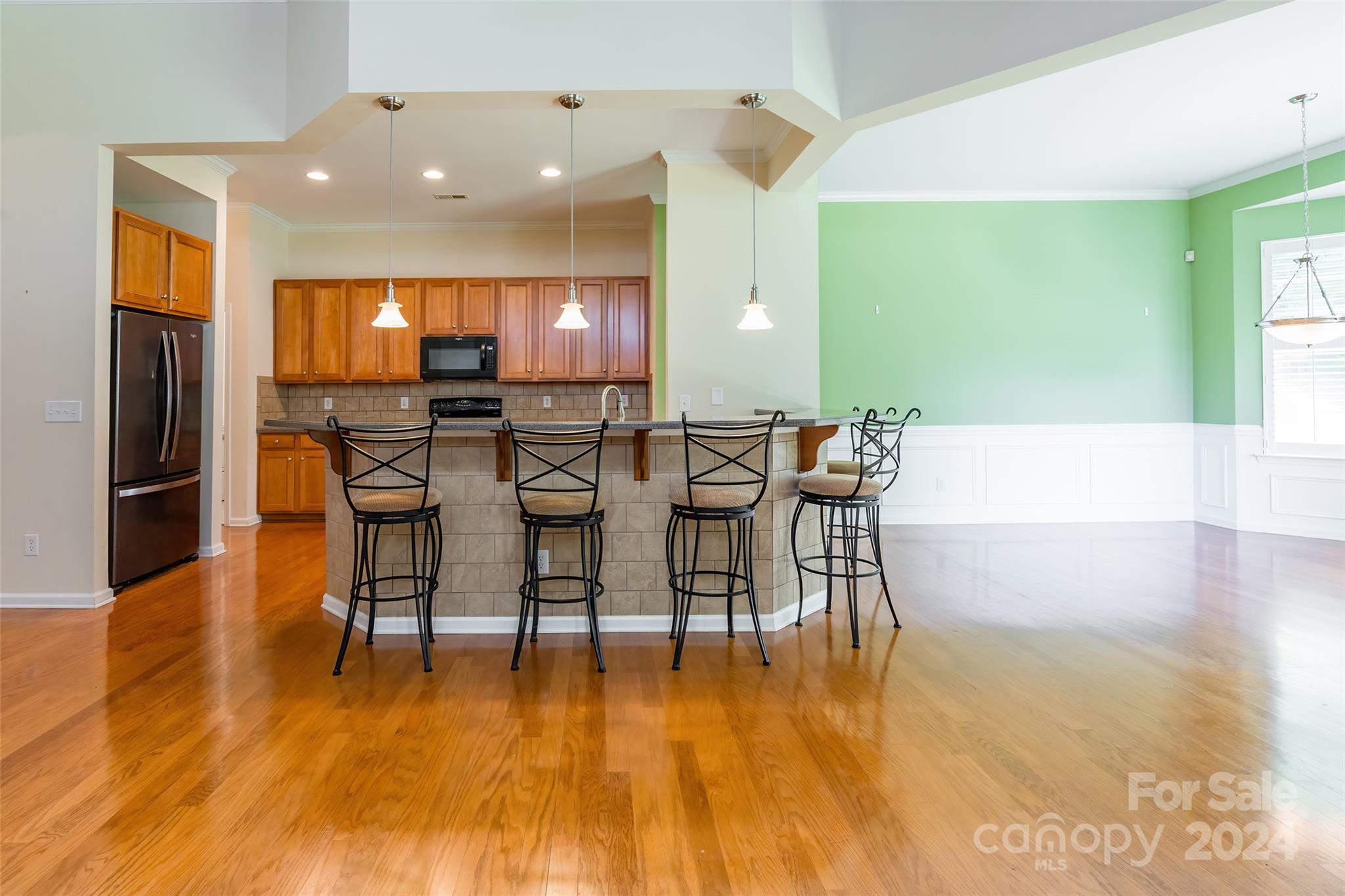 Ridge Pointe - Residential