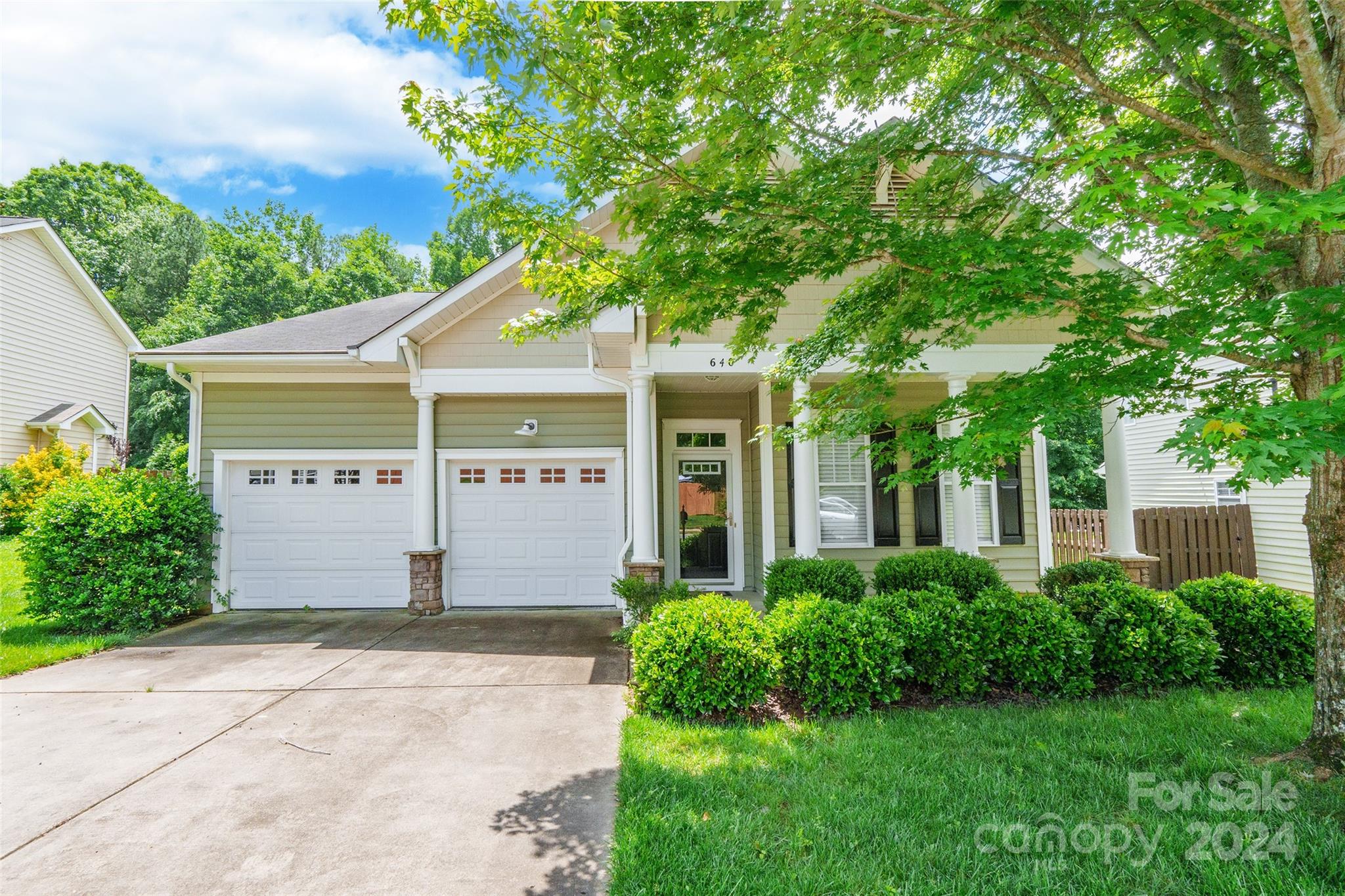 Ridge Pointe - Residential