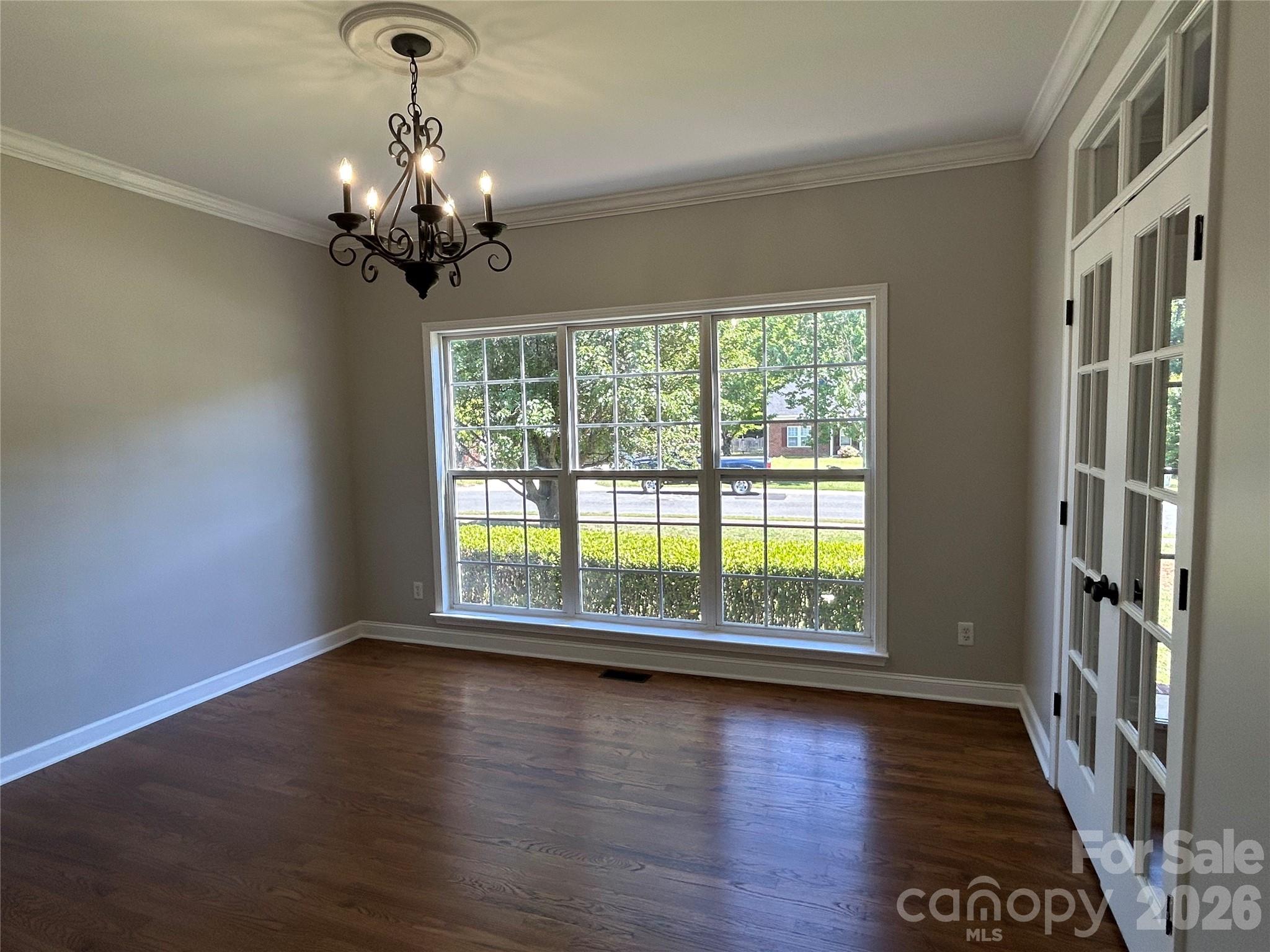 2715 Thornburg Court