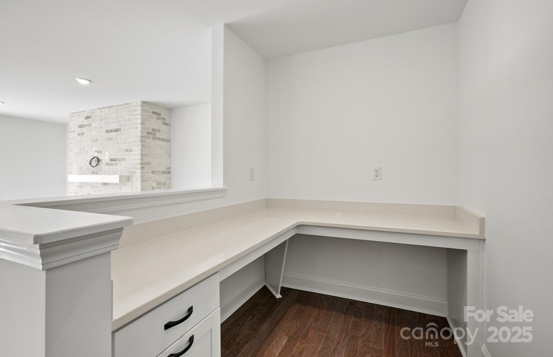 Kinsdale - Residential