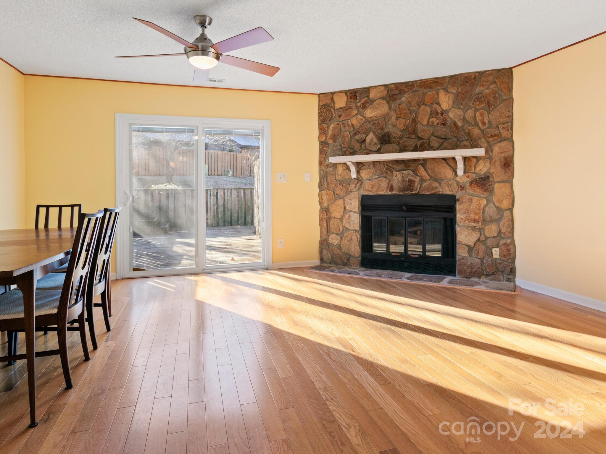 Oak Terrace - Residential