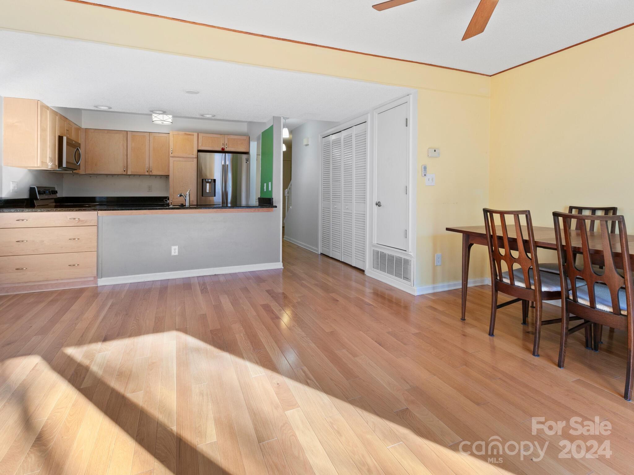 Oak Terrace - Residential