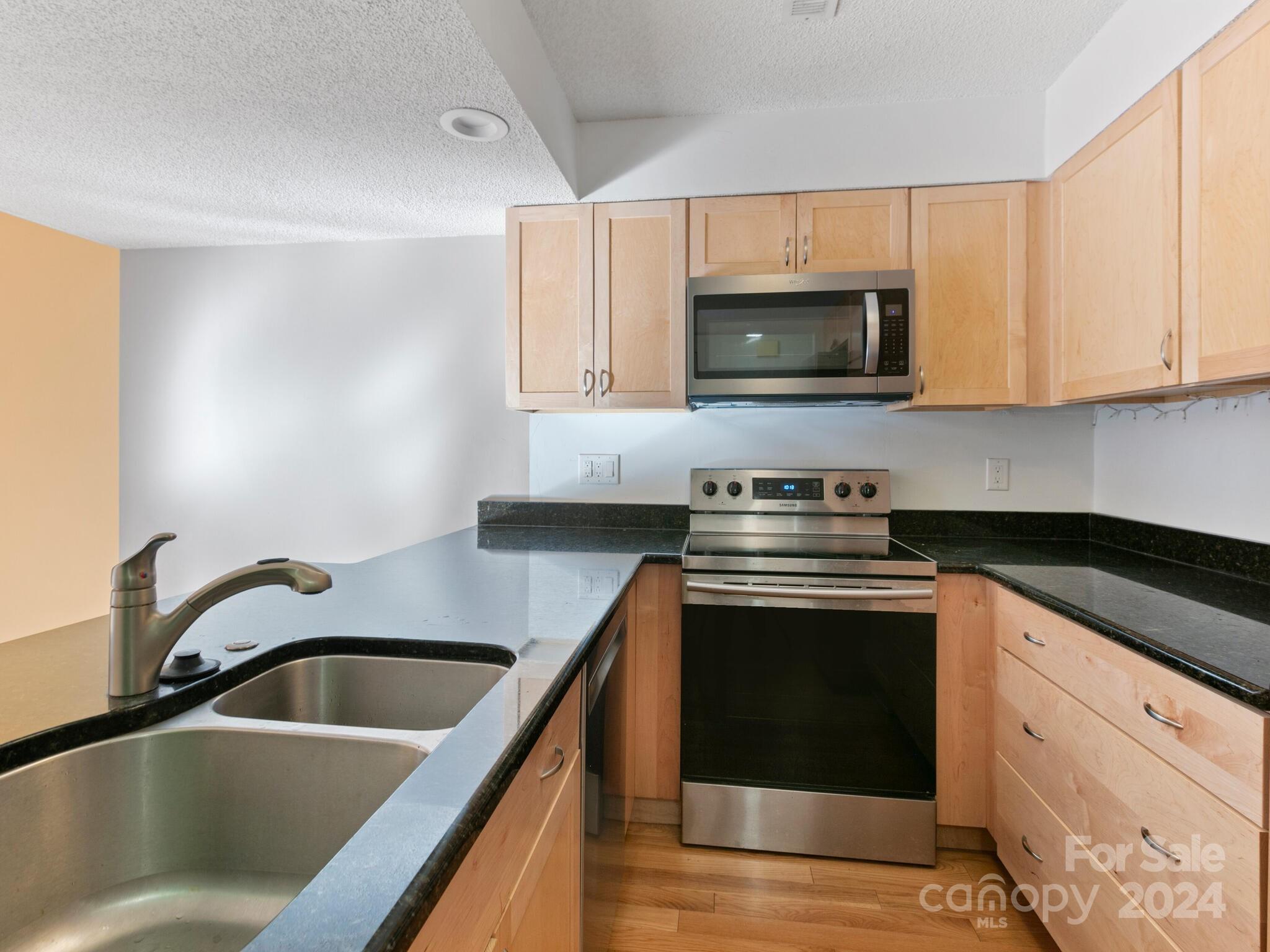 Oak Terrace - Residential