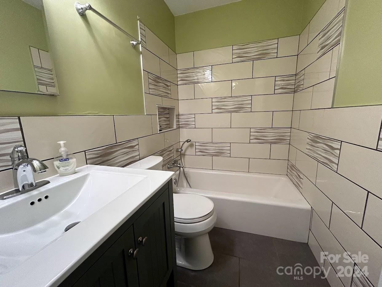 Oak Terrace - Residential