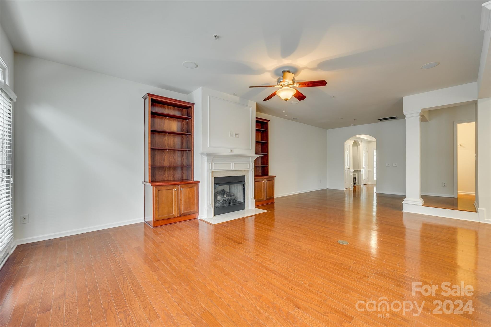 Lake Shore On Lake Wylie - Residential