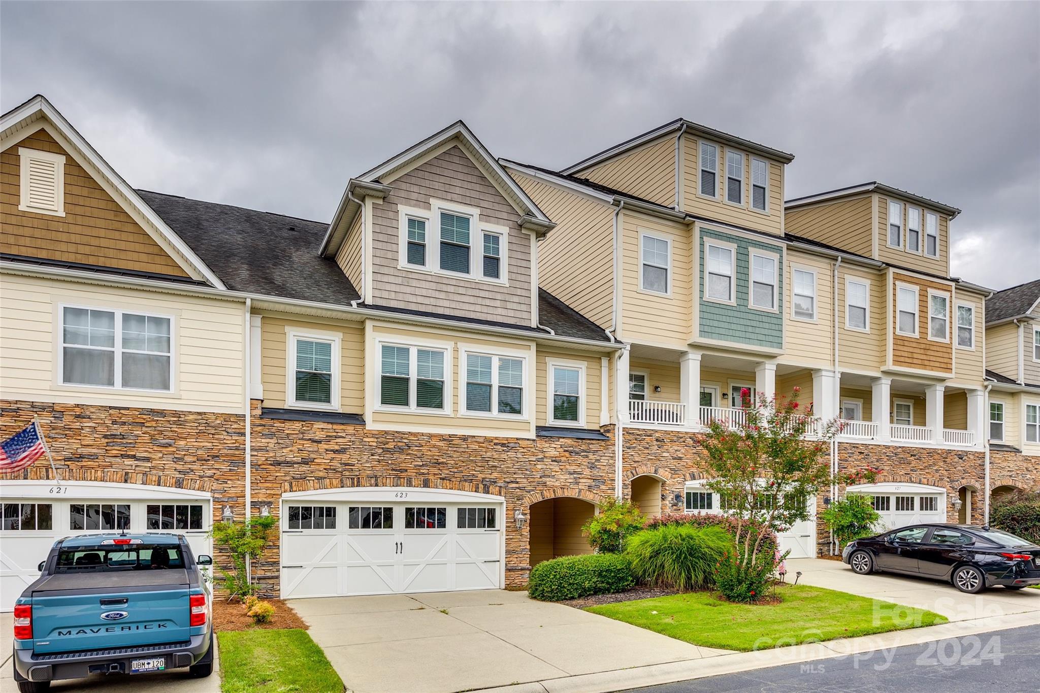 Lake Shore On Lake Wylie - Residential