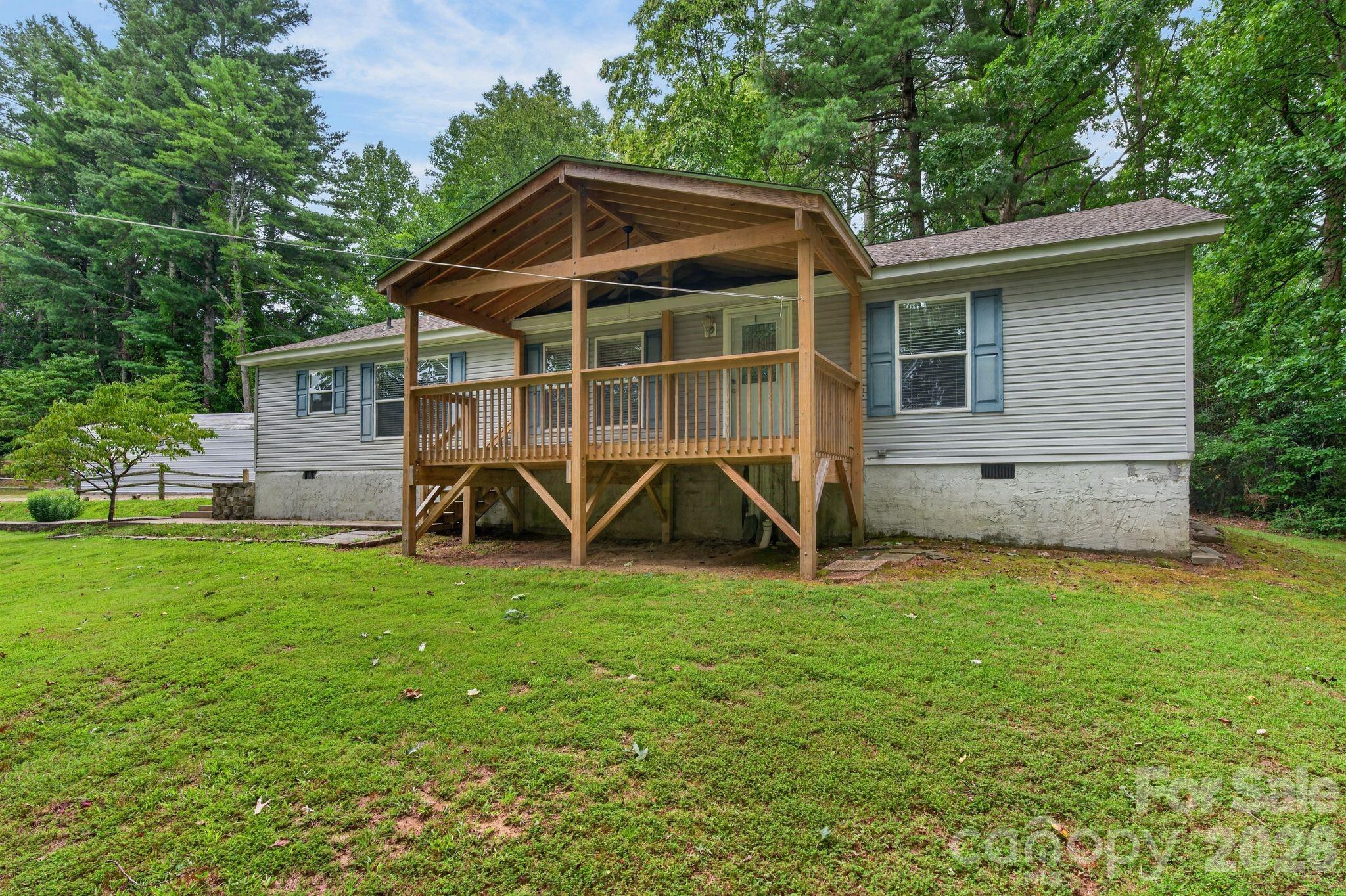 146 Banks View Lane, Hendersonville, NC, 28792