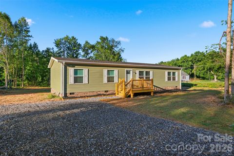 Photo of 4433 Old US 421 Highway W, Yadkinville, NC 27055 (MLS # 4399423)