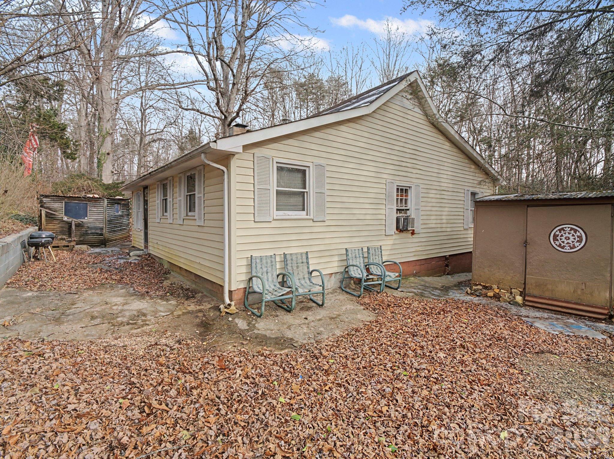 1526 Bills Creek Road