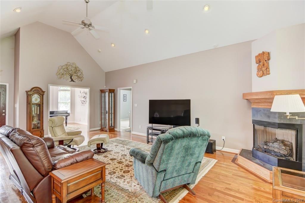 Meadow Oaks - Residential