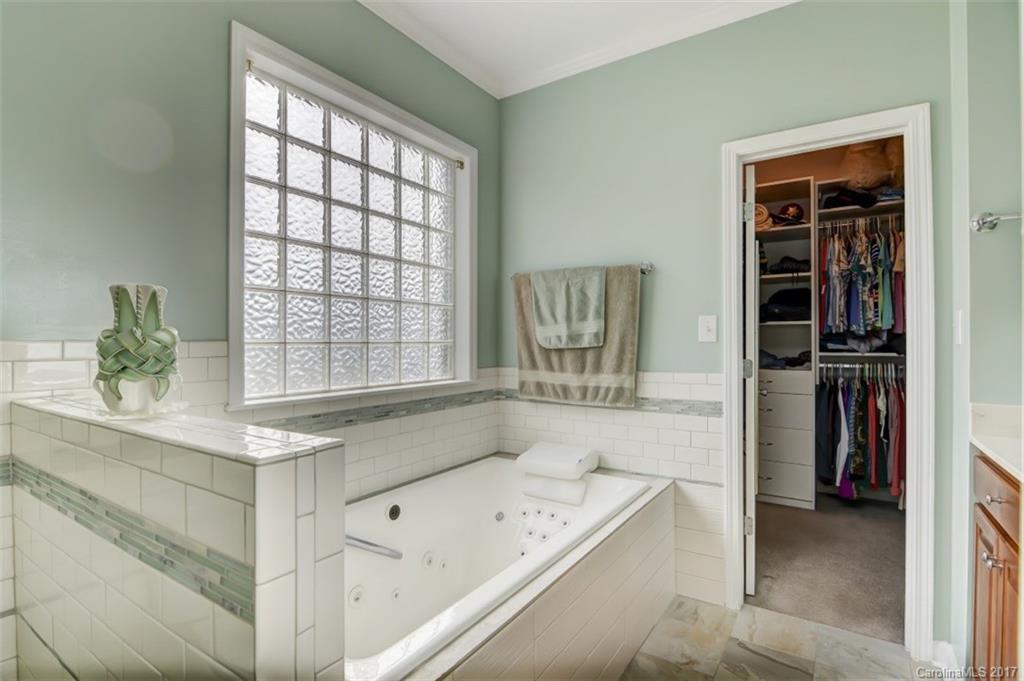 Meadow Oaks - Residential