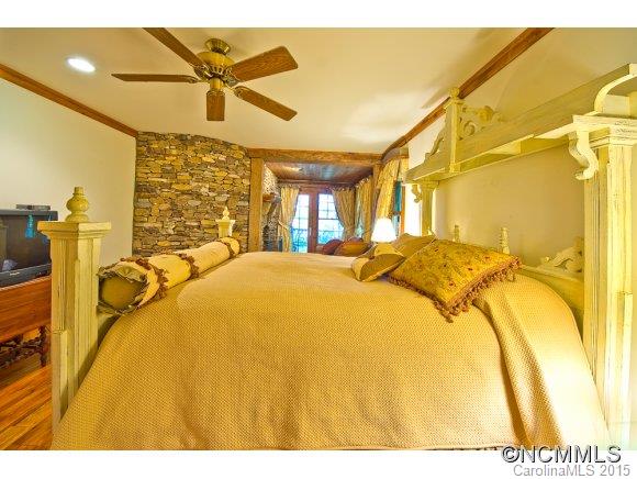 Lake Toxaway Estates - Residential