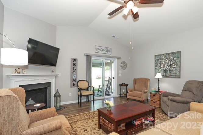 Chase View - Residential