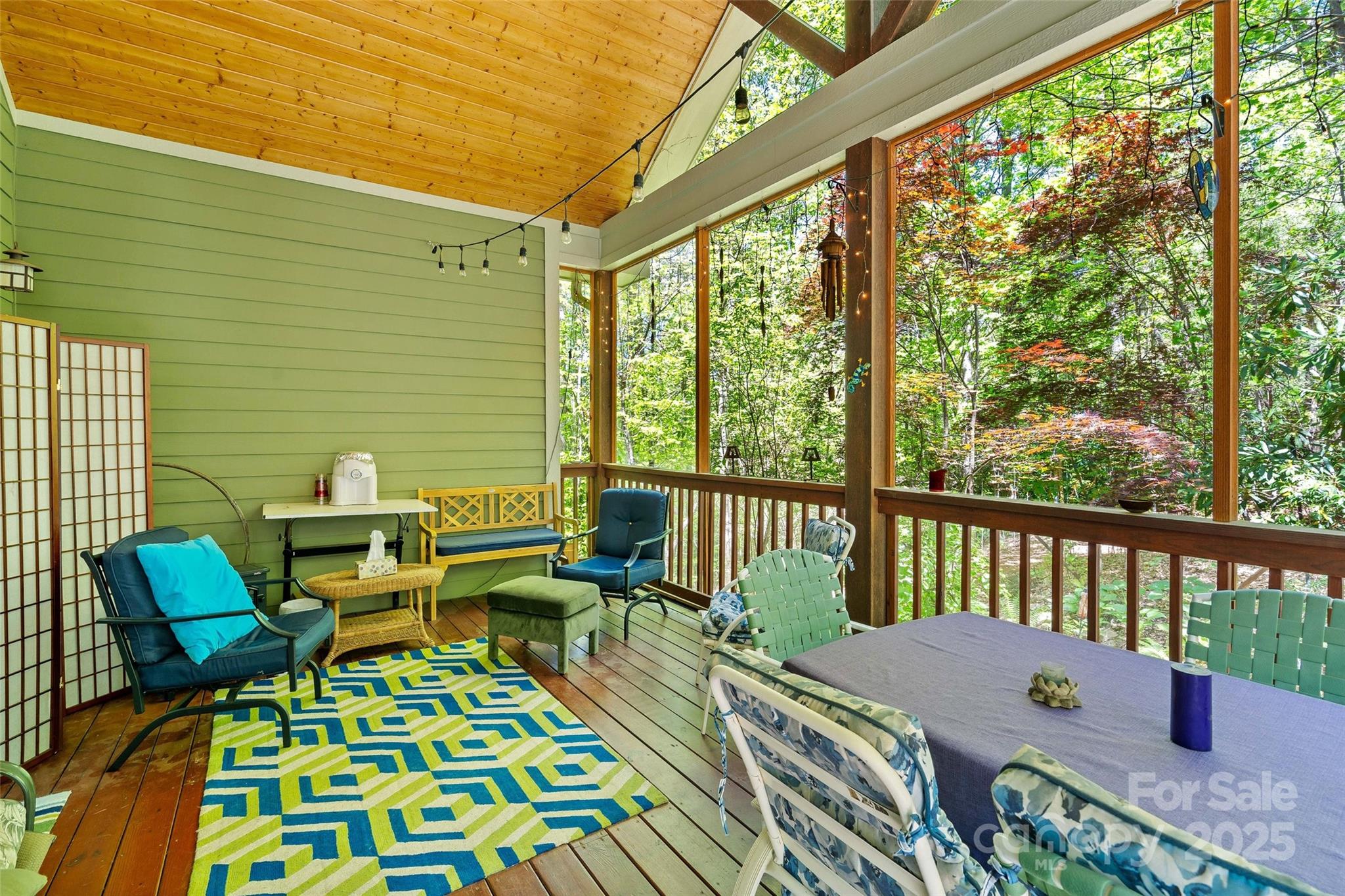 27 Hunting Lodge Drive