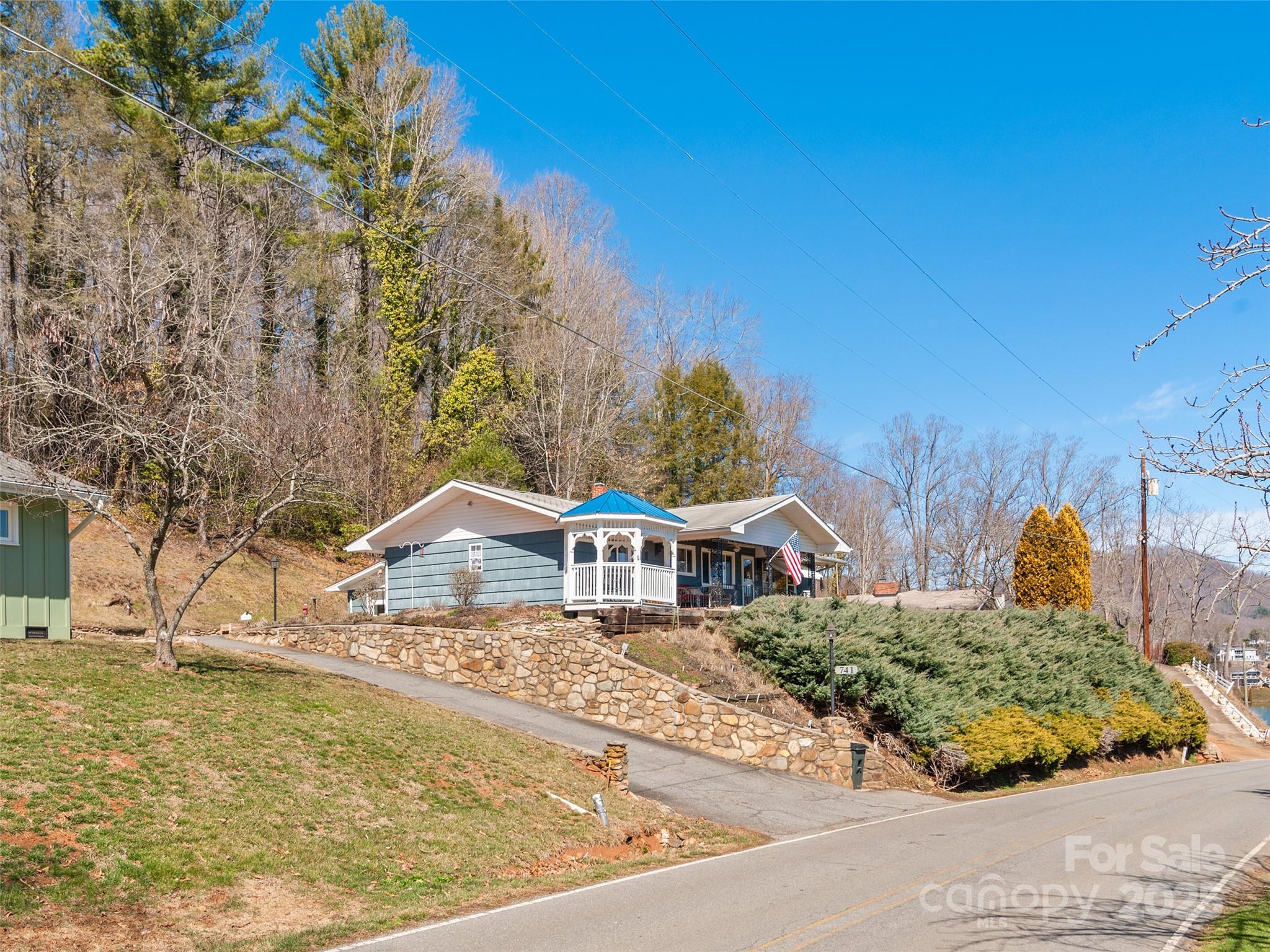 741 Golf Course Road
