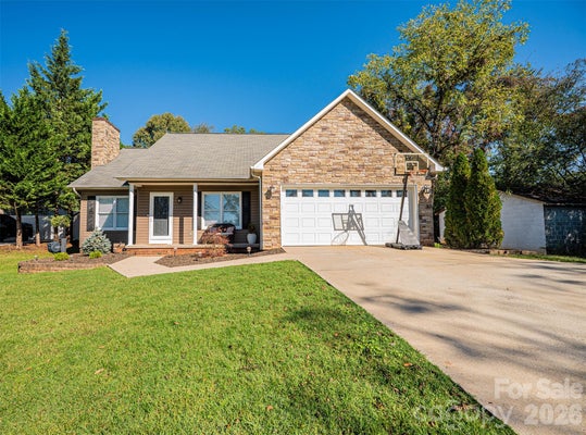 2 HUNTERS CREEK LN, GRANITE FALLS, NC 28630 - Image e92abb110a8ead1cdeec678a2e41e7ed/4169721178