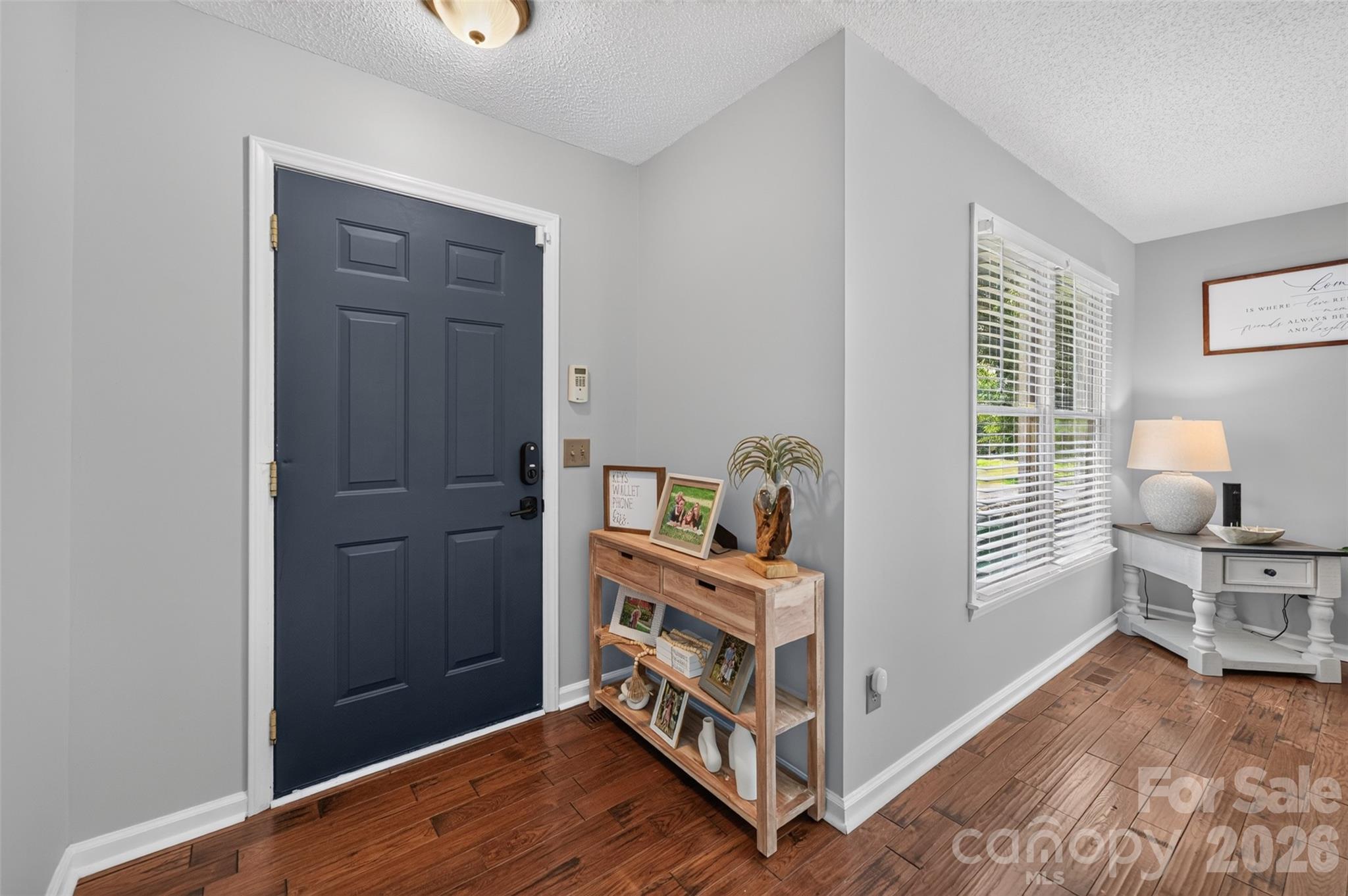 2 Hunters Creek Lane