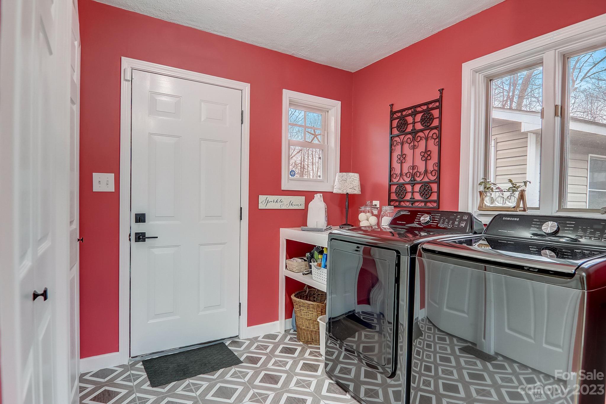 Midway Brook - Residential