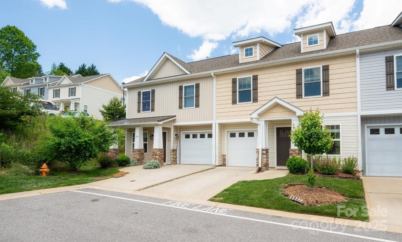 207 Stoney Point Way
