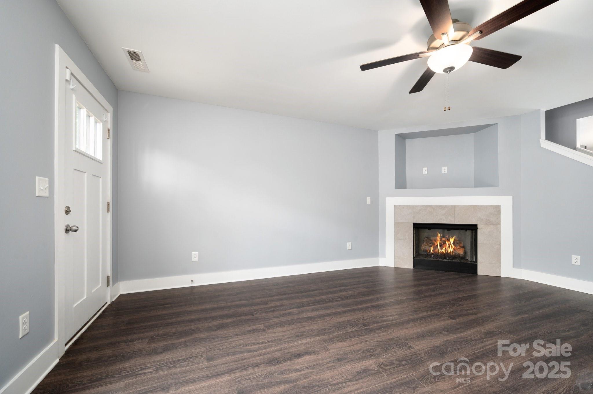 207 Stoney Point Way