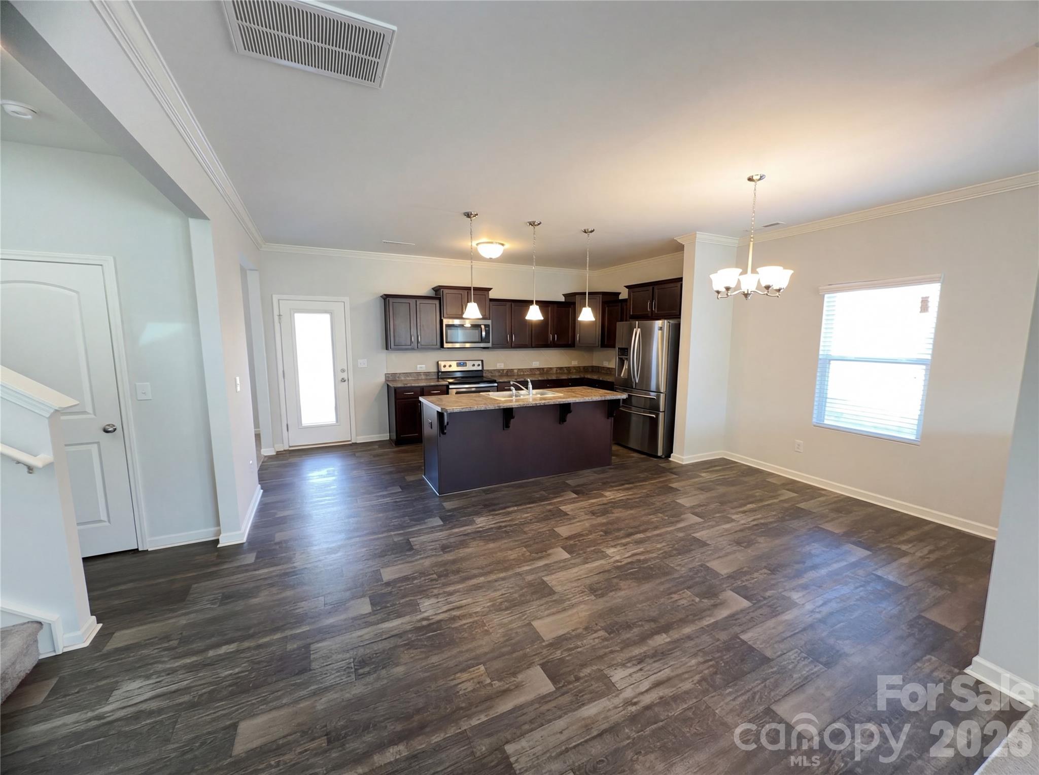 8004 Camden Crossing