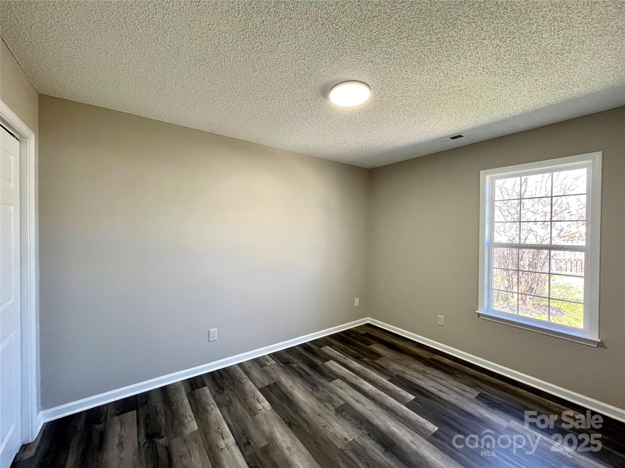 Chelsea Woods - Residential