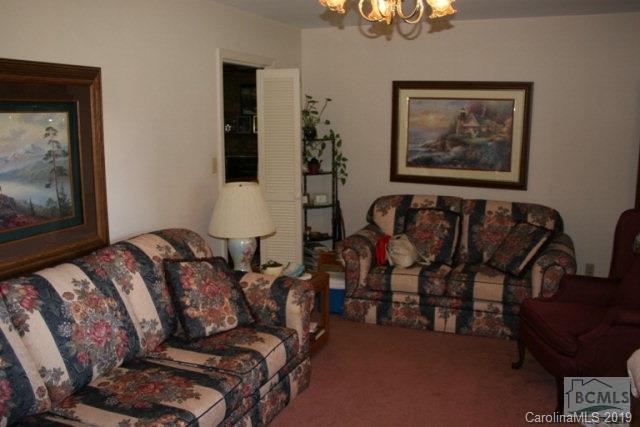 Quaker Meadows - Residential