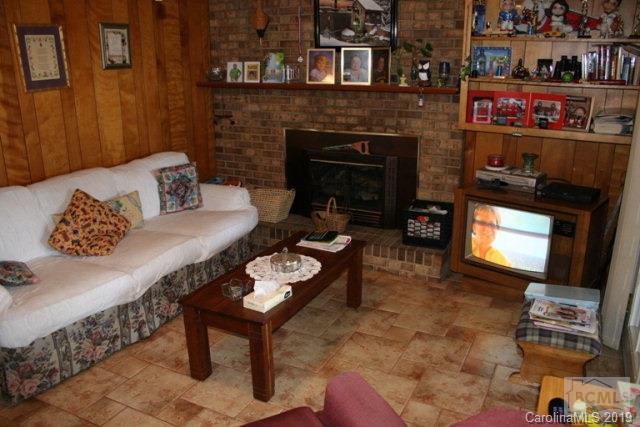 Quaker Meadows - Residential