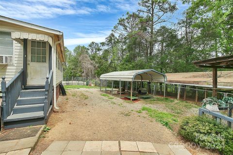 A home in Mt Ulla