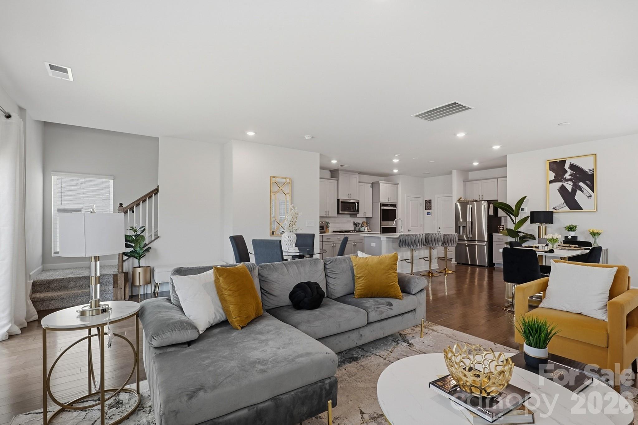 571 Palmarosa Street 130