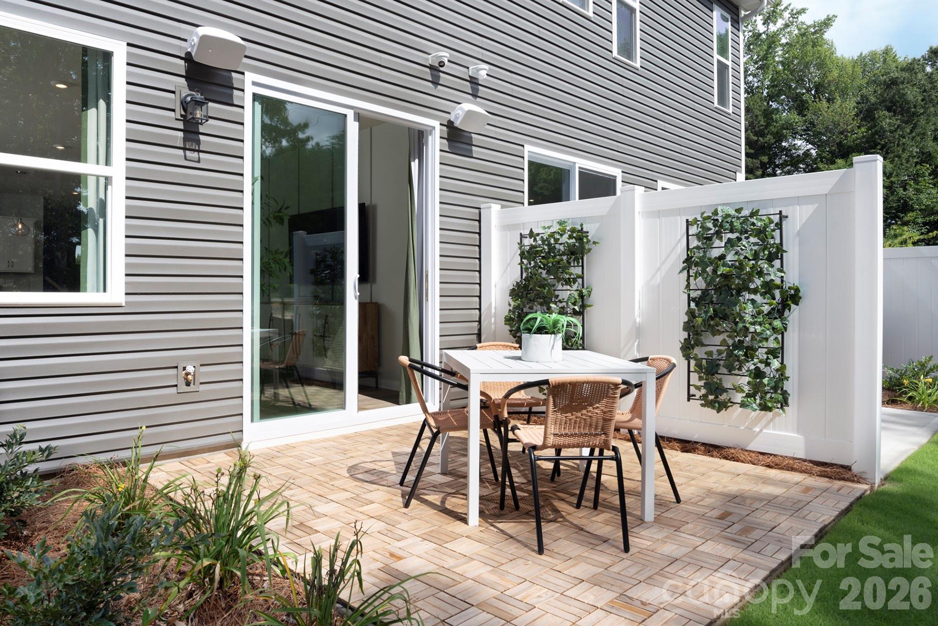 Stonesummit - Residential