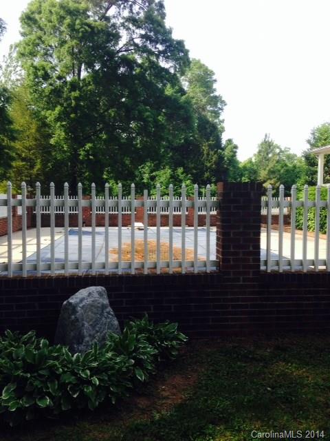 Oak Creek - Residential