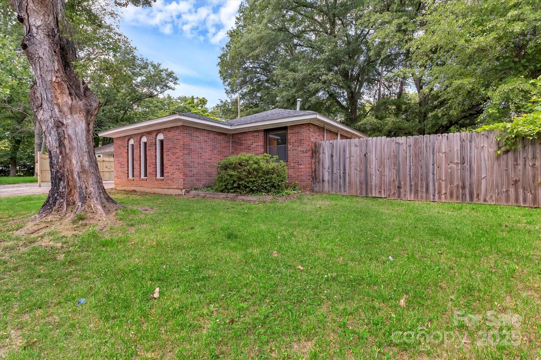 1125 Mcdow Drive