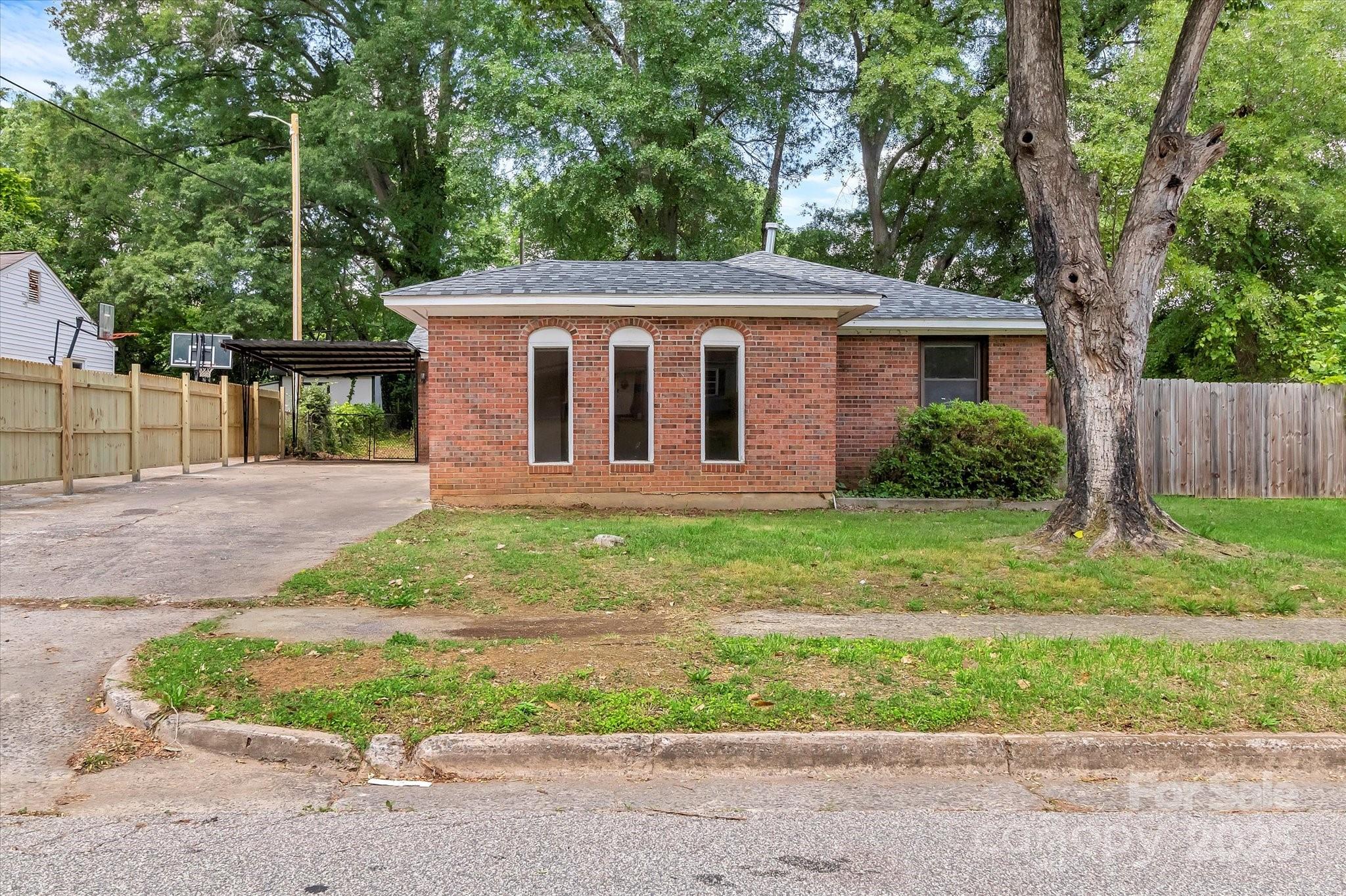 1125 Mcdow Drive