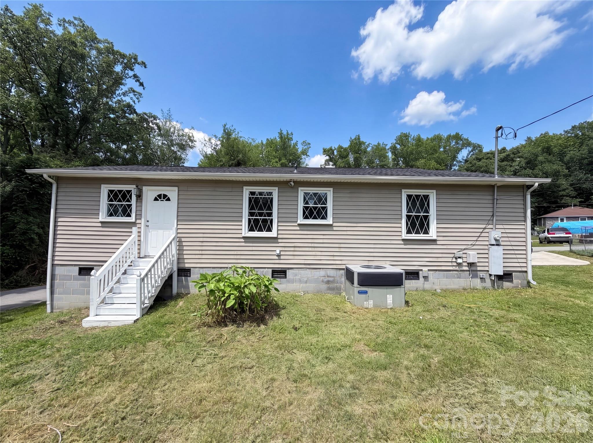 313 Black Street