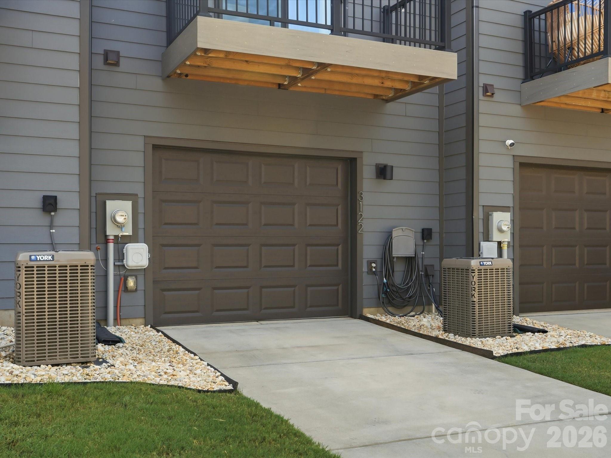 3122 Coquina Lane