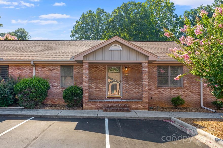 HOME SWEET HOME! Welcome to Devonridge, a small quaint 55+ community. As you step through the inviting front porch you're greeted with a large living room equipped with vaulted ceilings and tons of natural light. All white cabinets in the kitchen, with lots of countertop space, all black appliances and grey tile flooring. Laminate hardwood flooring in the living room, hallway and two large bedrooms. Enjoy your morning coffee on the outdoor patio. Great location near lots of conveniences.