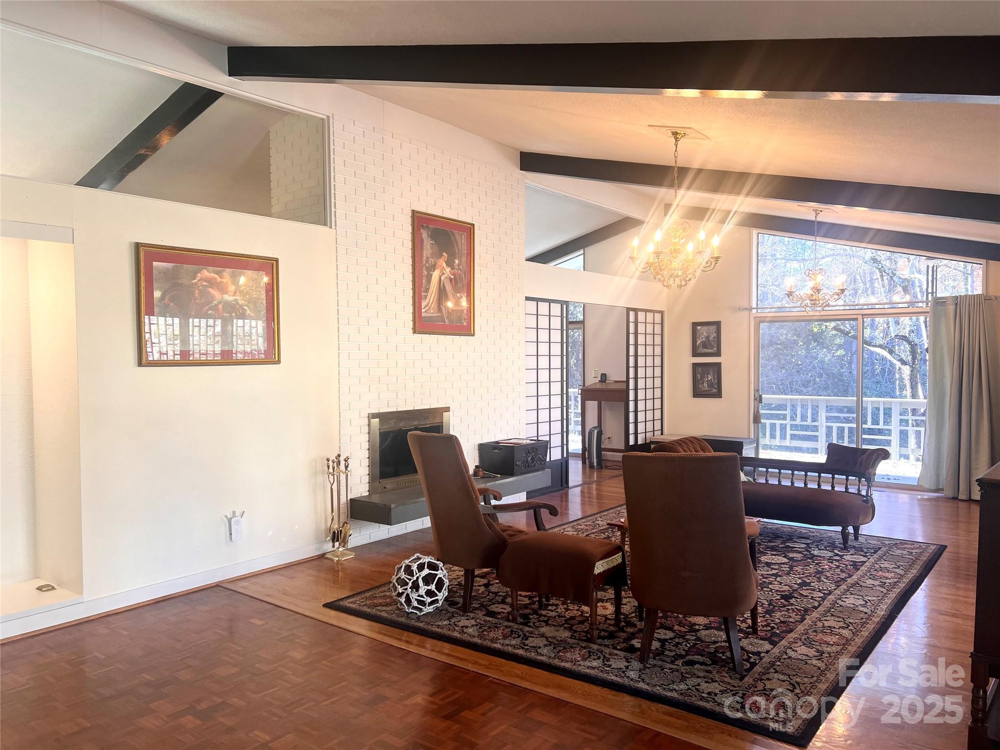 2535 Fairfax Drive