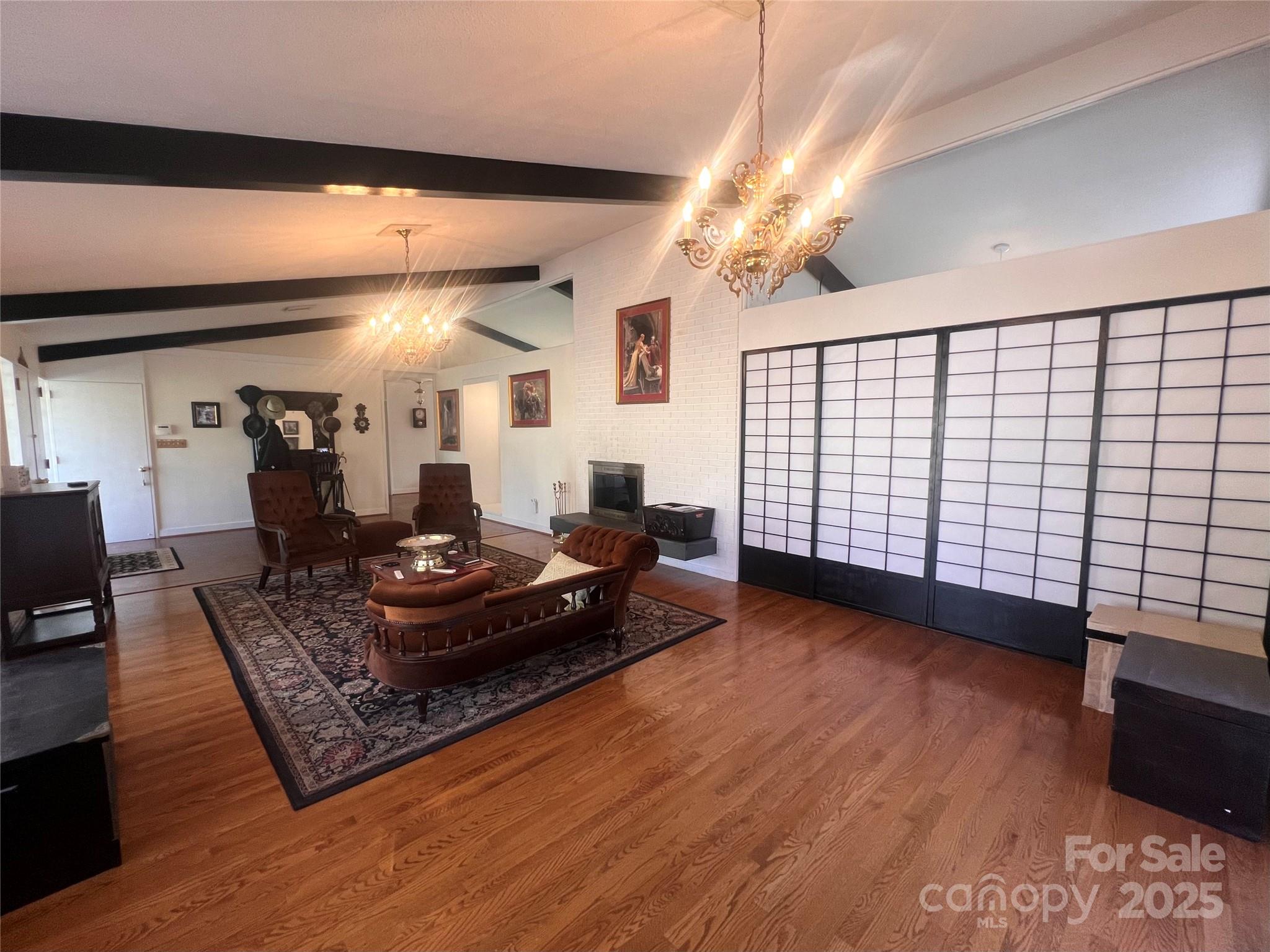 2535 Fairfax Drive