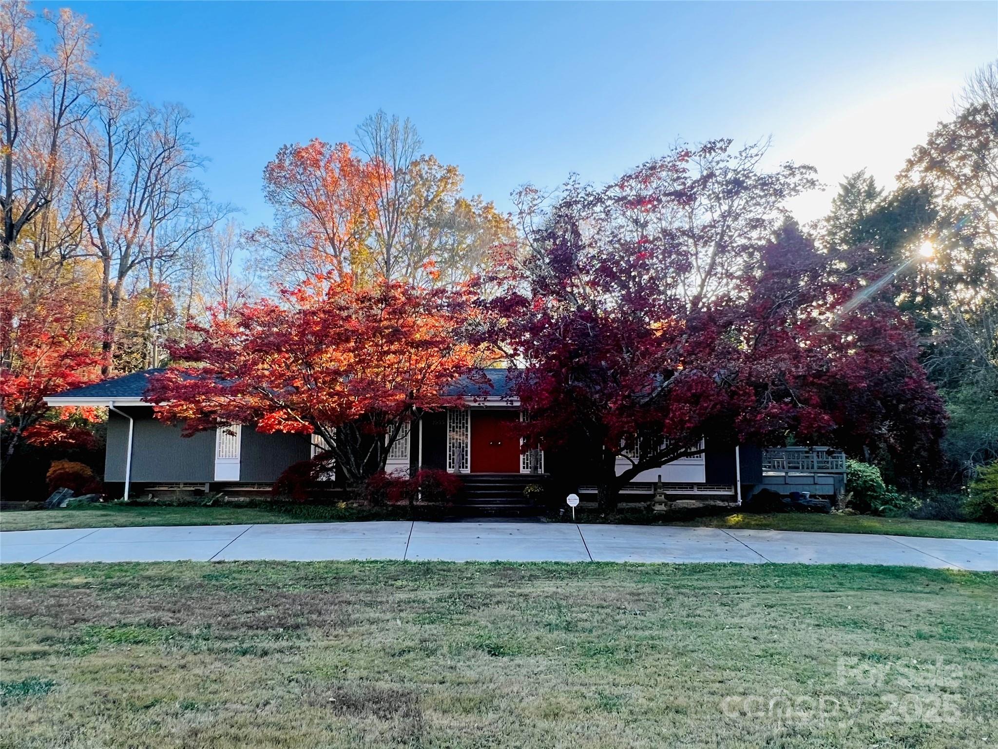 2535 Fairfax Drive