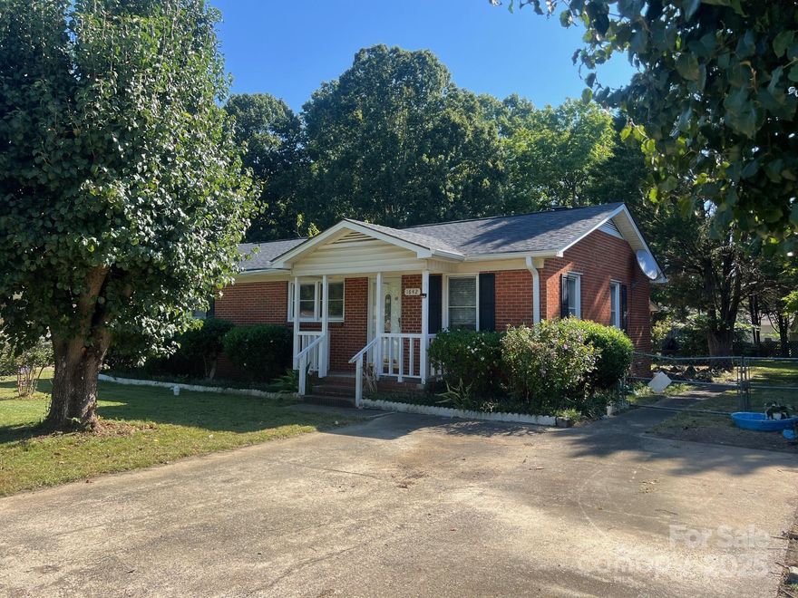 Amazing deal!!  3 Bedroom and 1 full bath!  Large bonus/ family room addition.  Home has been well maintained. Newer roof, new HVAC system installed less than 2 years, and newer windows.  All major items have done and needs some cosmetics updating.  Large flat yard with double driveway!   Property to be sold as is. Priced to sell!!  Priced well below market value, great opportunity for investors!