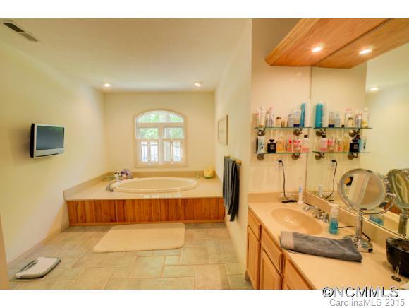 Laurel Lake Estates - Residential