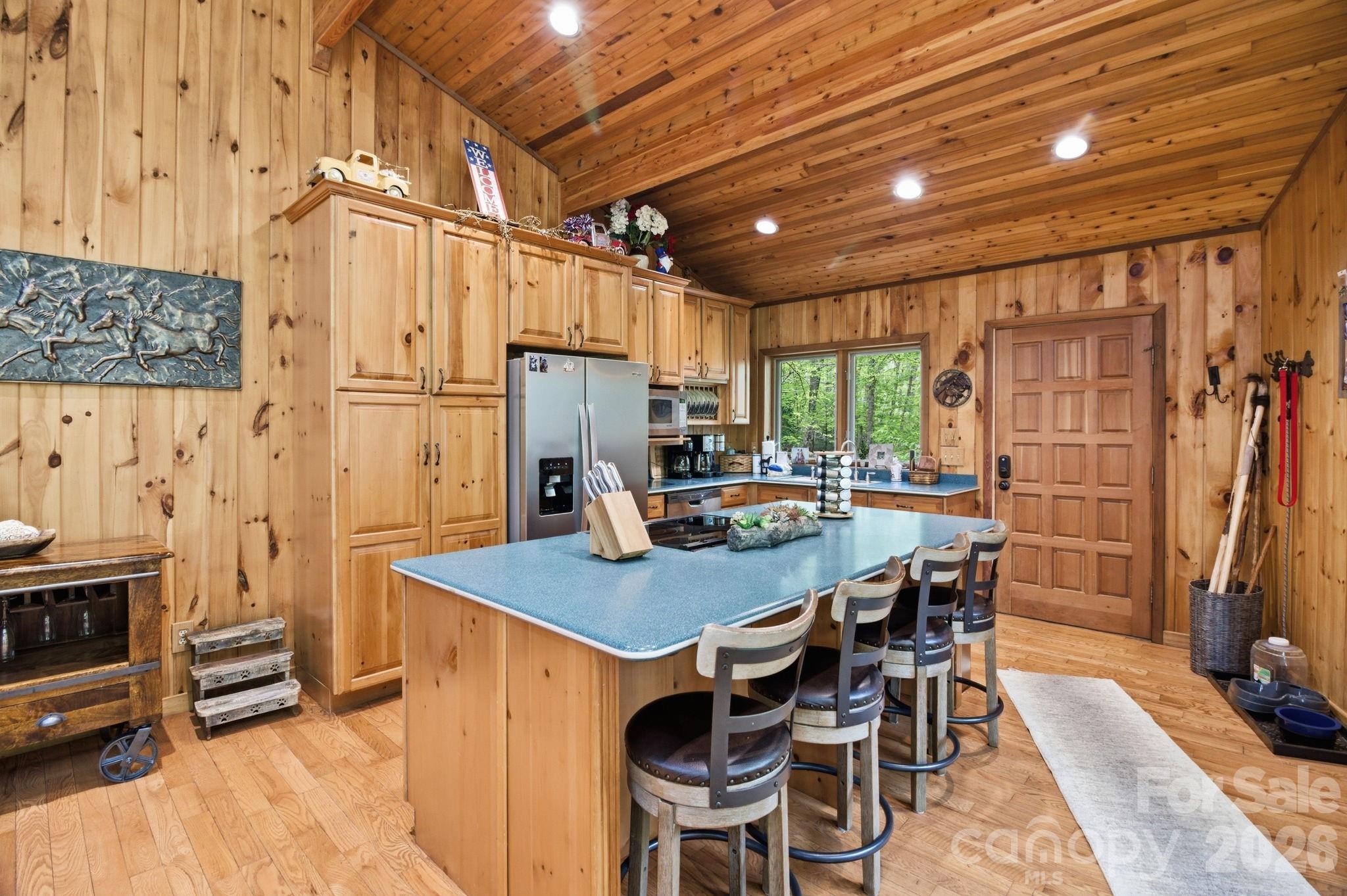 yonahlossee saddle club - Residential