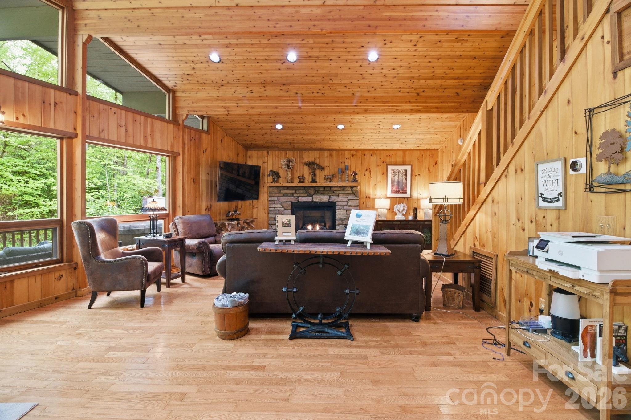 yonahlossee saddle club - Residential